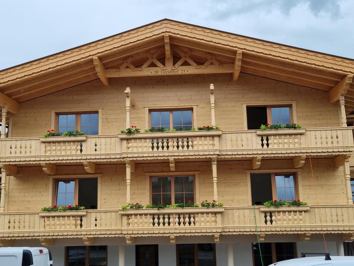 Greidlhof Alpstyle Apartments Fuegen Luaran gambar